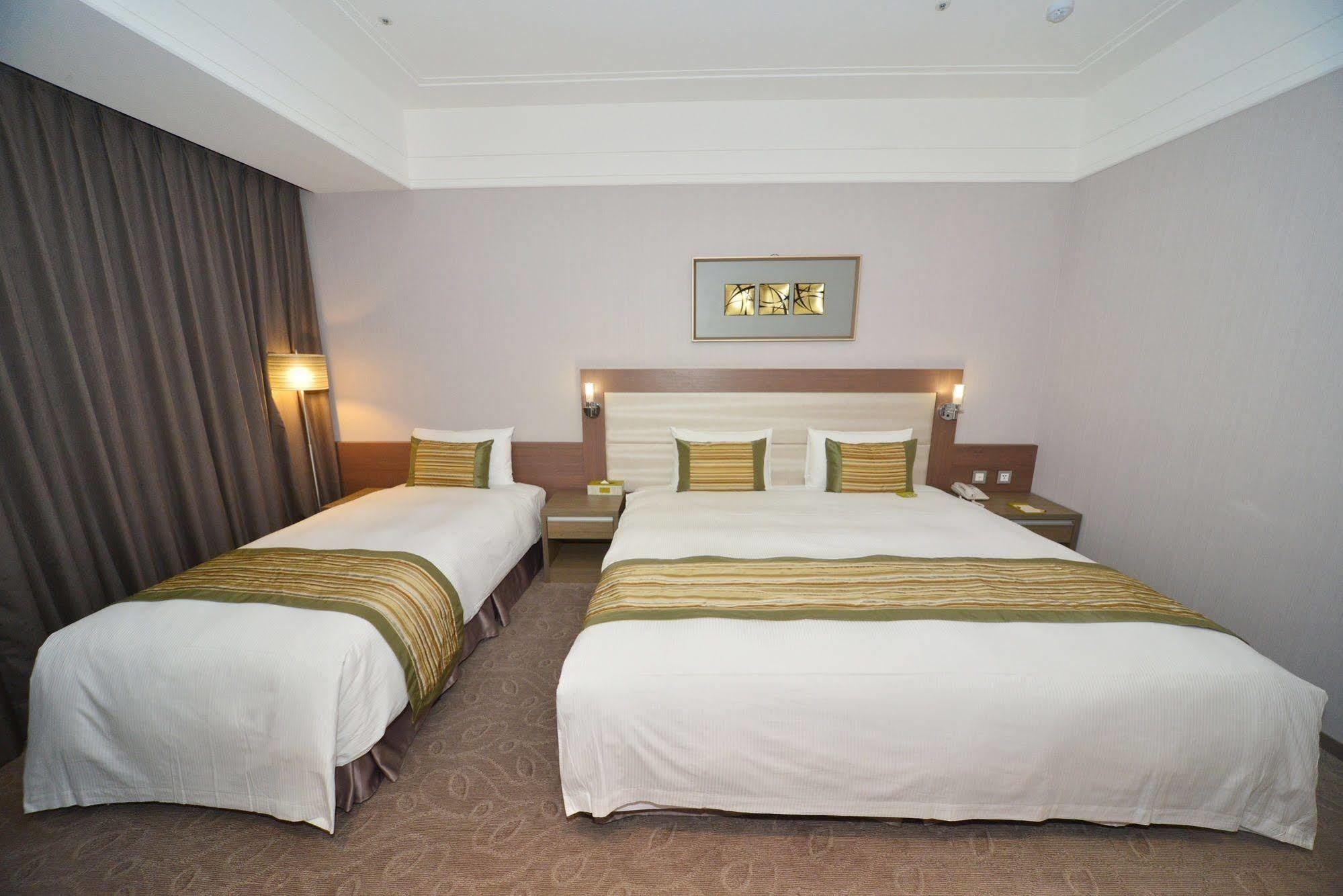 Grace Hotel Zhonghe Zhonghe  Εξωτερικό φωτογραφία