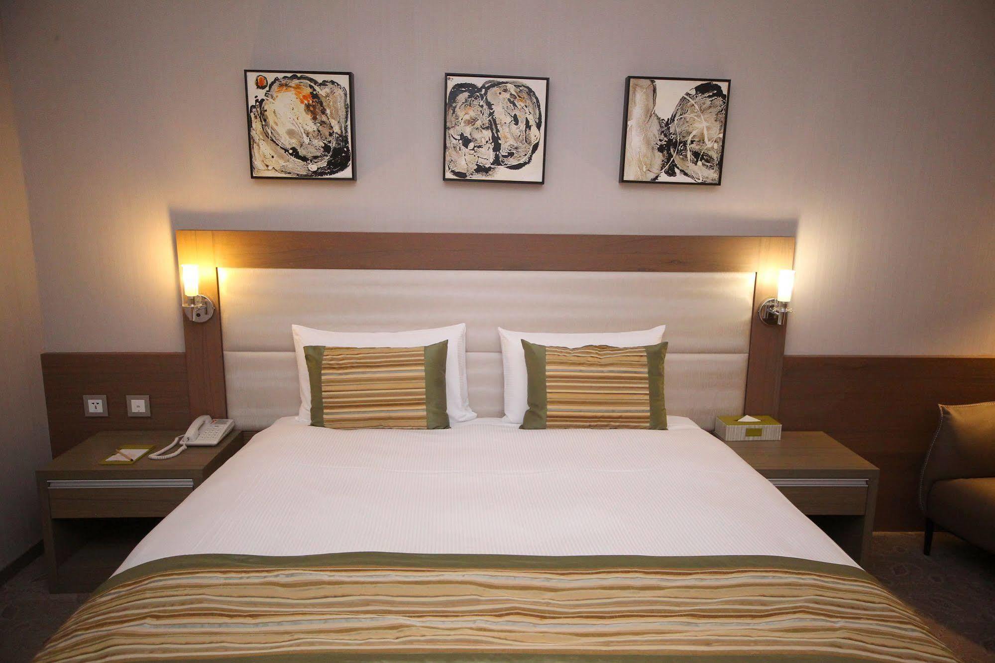 Grace Hotel Zhonghe Zhonghe  Εξωτερικό φωτογραφία